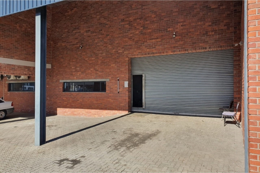 Commercial Property for Sale in Fairview Eastern Cape